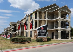 The Residence at Heritage Park in Abilene, TX - Building Photo