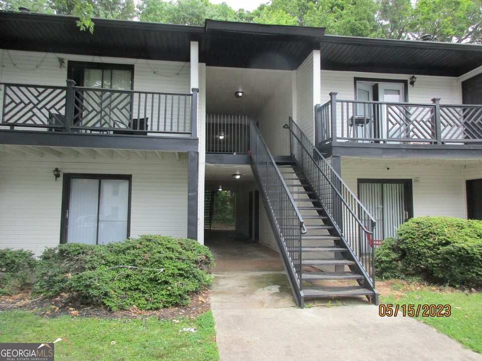 3609 Woodbriar Cir in Tucker, GA - Building Photo