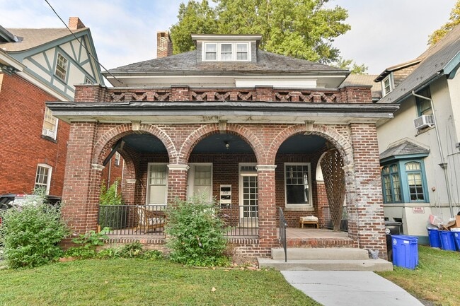 property at 1726 N 2nd St