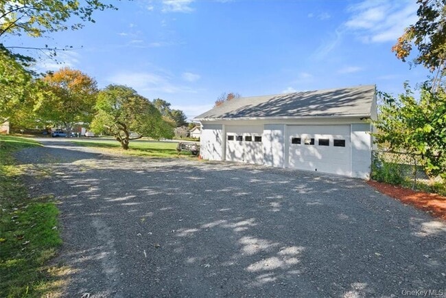 7 Conte Terrace in Marlboro, NY - Building Photo - Building Photo
