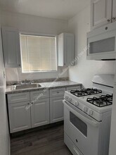 45424 5th St E in Lancaster, CA - Building Photo - Building Photo