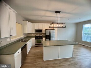 1945 Fieldstone Way in Frederick, MD - Building Photo - Building Photo