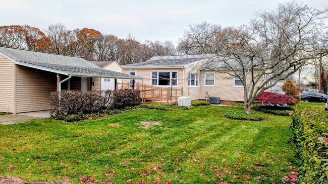 64 Chatham Ave in Milford, CT - Building Photo - Building Photo