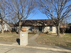 614 S Arizona Dr in Celina, TX - Building Photo