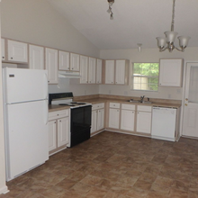 1814 Summerhaven Dr in Greenville, NC - Building Photo - Building Photo