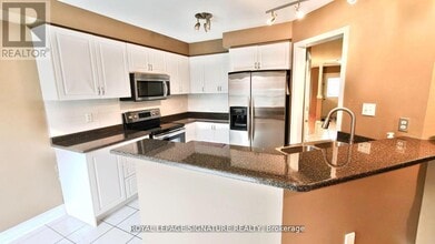 5967 Manzanillo Crescent in Mississauga, ON - Building Photo - Building Photo