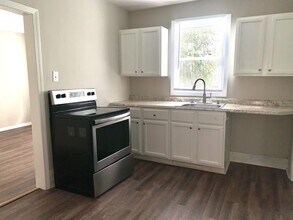 2402 Everett Ave in Raleigh, NC - Building Photo - Building Photo