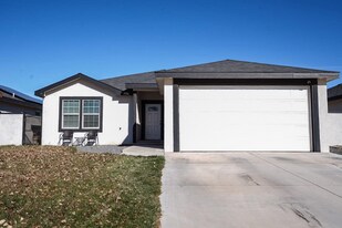 2336 Newman Dr in Clovis, NM - Building Photo