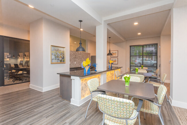 Stride Senior Residences in Decatur, GA - Building Photo - Lobby