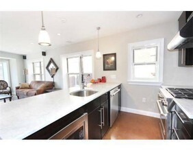 9 N Margin St, Unit 4 in Boston, MA - Building Photo - Building Photo