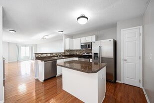 6012 Turnwood Dr in Westerville, OH - Building Photo