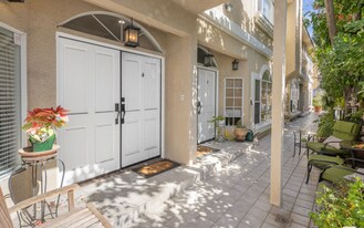 4461 Vista del Monte Ave in Sherman Oaks, CA - Building Photo