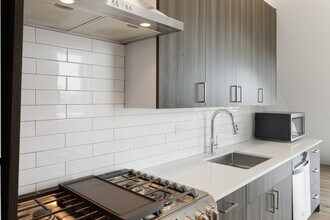 1531 W Howard St in Chicago, IL - Building Photo - Building Photo
