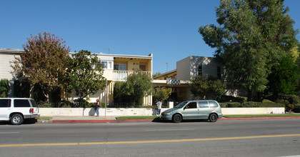 6000 Coldwater Canyon Ave in North Hollywood, CA - Building Photo - Building Photo