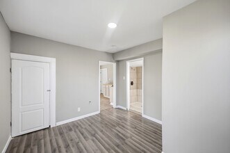 180 Hayden Ave in Columbus, OH - Building Photo - Building Photo