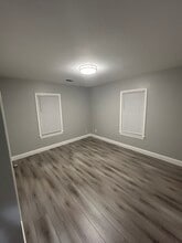 58 Ninth St, Unit 2 in East Providence, RI - Building Photo - Building Photo