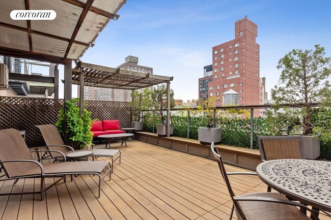 property at 215 E 24th St