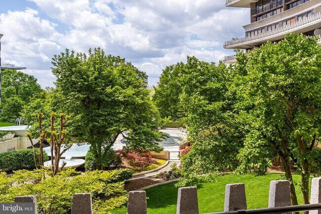property at 700 New Hampshire Ave NW