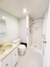 1580 Massachusetts Ave, Unit 5G in Cambridge, MA - Building Photo - Building Photo