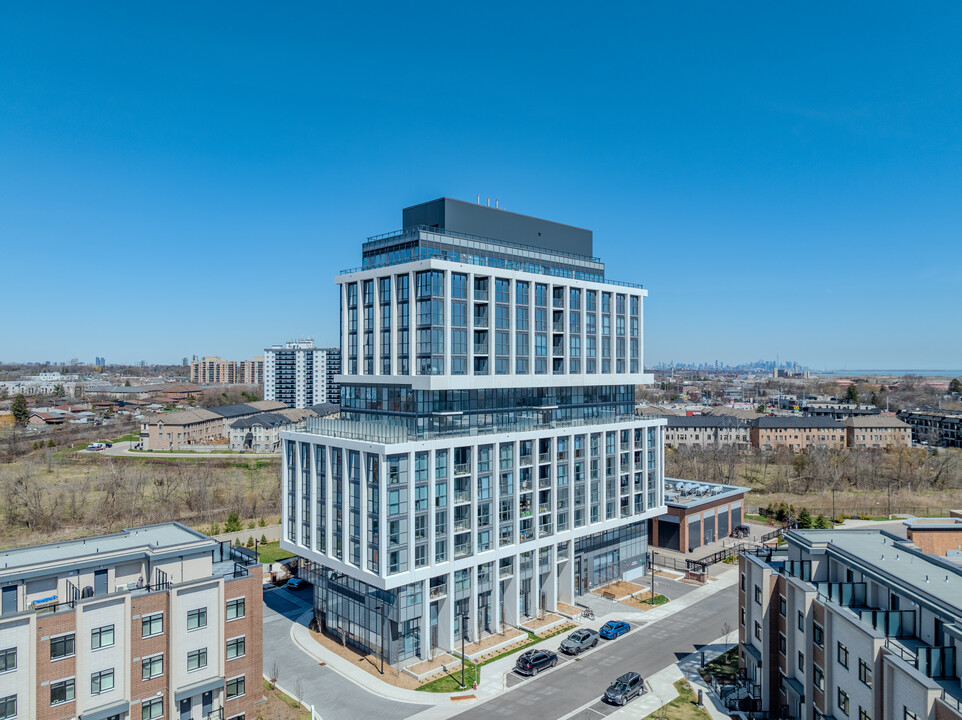 1063 Douglas Mccurdy Cmn in Mississauga, ON - Building Photo