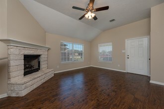 3926 Tranquil Path Dr in College Station, TX - Building Photo - Building Photo