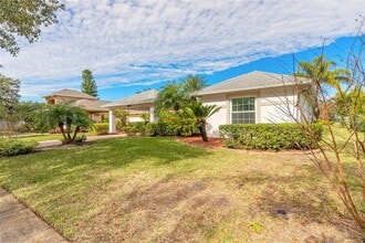 1694 Town Park Dr in Port Orange, FL - Building Photo - Building Photo