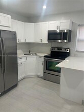 3912 SW 12th Ct in Fort Lauderdale, FL - Building Photo - Building Photo