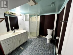 230 Axminster Dr in Richmond Hill, ON - Building Photo - Building Photo