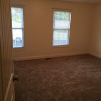 675 Morris Ave - 6