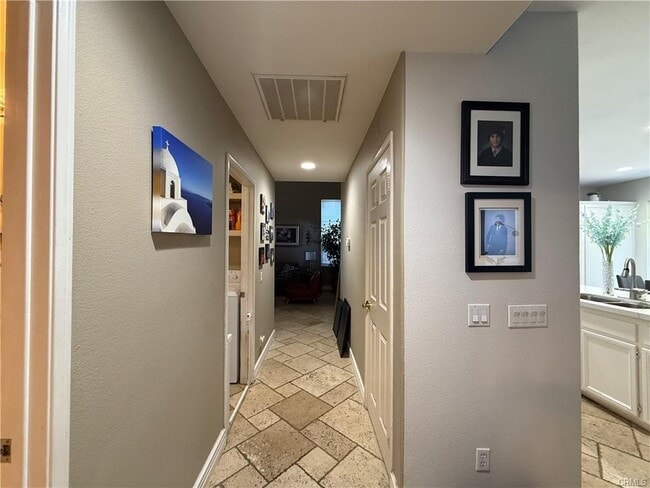 2678 N Bentley St in Orange, CA - Building Photo - Building Photo