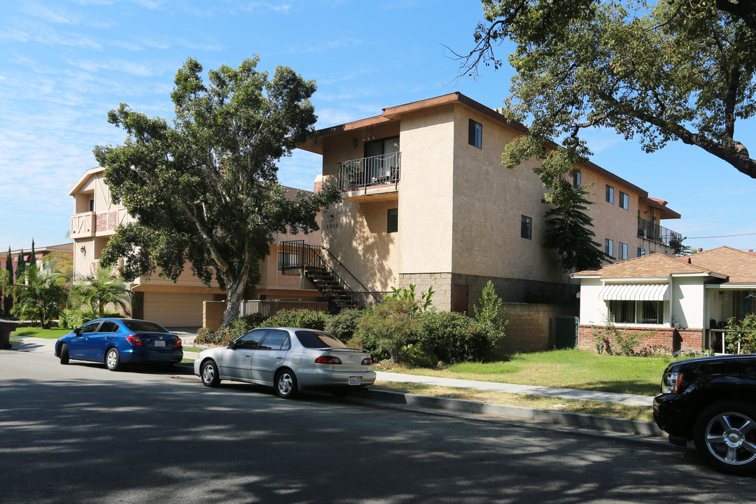 1015 San Rafael Ave in Glendale, CA - Building Photo