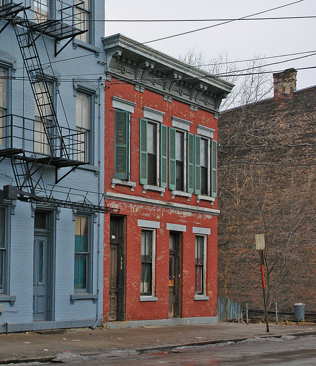 521 W McMicken Ave in Cincinnati, OH - Building Photo - Building Photo