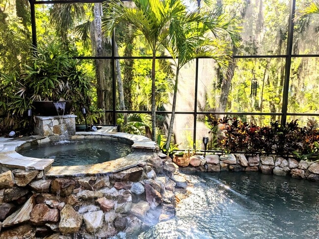 property at 183 Hibiscus Ln