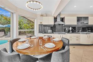 368 Diplomat Pkwy in Hallandale Beach, FL - Building Photo - Building Photo