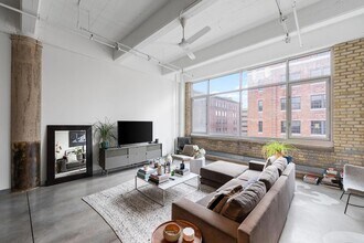 700 N Washington Ave in Minneapolis, MN - Foto de edificio - Building Photo