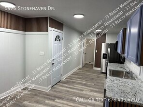 5476 Stonehaven Dr in Stone Mountain, GA - Building Photo - Building Photo