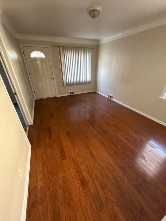 11534 Sherman Ave in Warren, MI - Building Photo - Building Photo