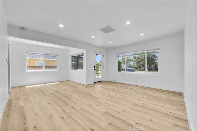 5224 Hallowell Ave in Temple City, CA - Building Photo - Building Photo