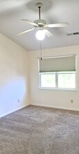 2410 Hillboro Cir S W in Marietta, GA - Building Photo - Building Photo