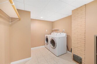 13 Amelia Ct in North Providence, RI - Building Photo - Building Photo