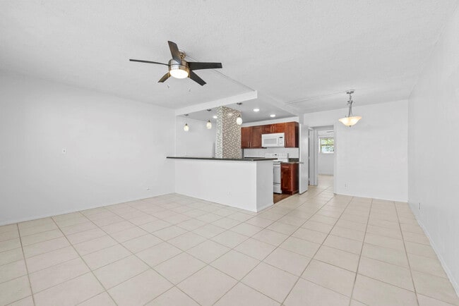 625 Antioch Ave in Fort Lauderdale, FL - Building Photo - Building Photo