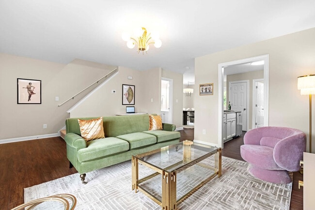 2400 Hinton St in Raleigh, NC - Building Photo - Building Photo