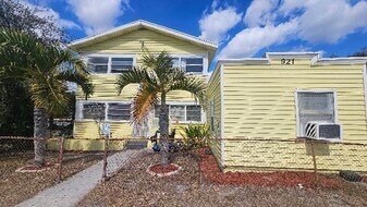 922 14th St in West Palm Beach, FL - Building Photo