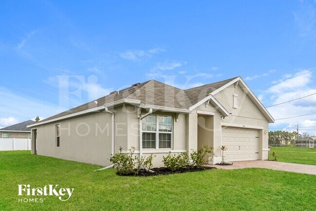 205 SW 29th St in Cape Coral, FL - Building Photo - Building Photo