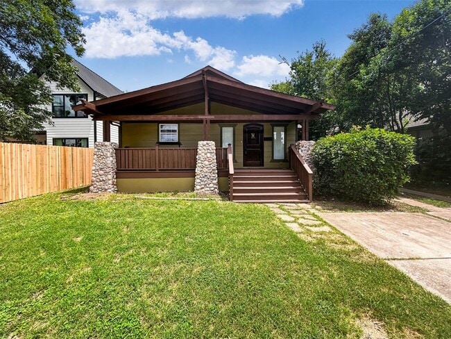 property at 2415 Durwood St