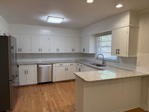 4022 E Horne Ave in Farmville, NC - Building Photo - Building Photo