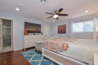 10264 Briar Forest Dr in Houston, TX - Building Photo - Building Photo