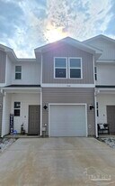 7158 Village Ln in Pensacola, FL - Building Photo