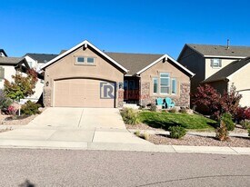 10831 Fossil Dust Dr in Colorado Springs, CO - Building Photo