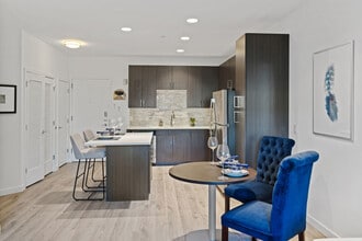 The Quincy in New Brunswick, NJ - Foto de edificio - Building Photo